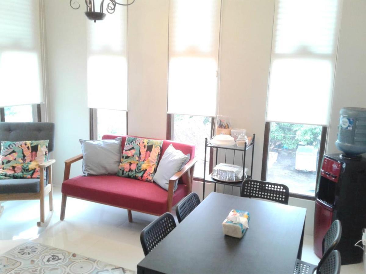 Sabi Guest House - Strategic Family -Married Couples Only- Hostel In Prawirotaman 日惹 外观 照片