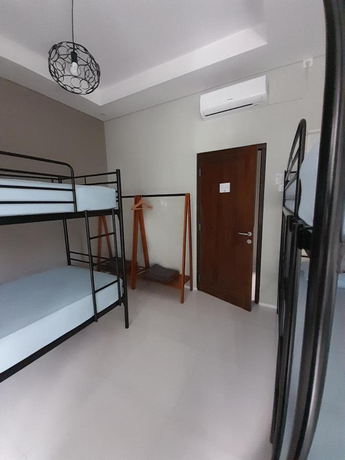 Sabi Guest House - Strategic Family -Married Couples Only- Hostel In Prawirotaman 日惹 外观 照片